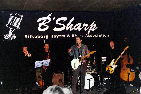 02.mike_andersen_band